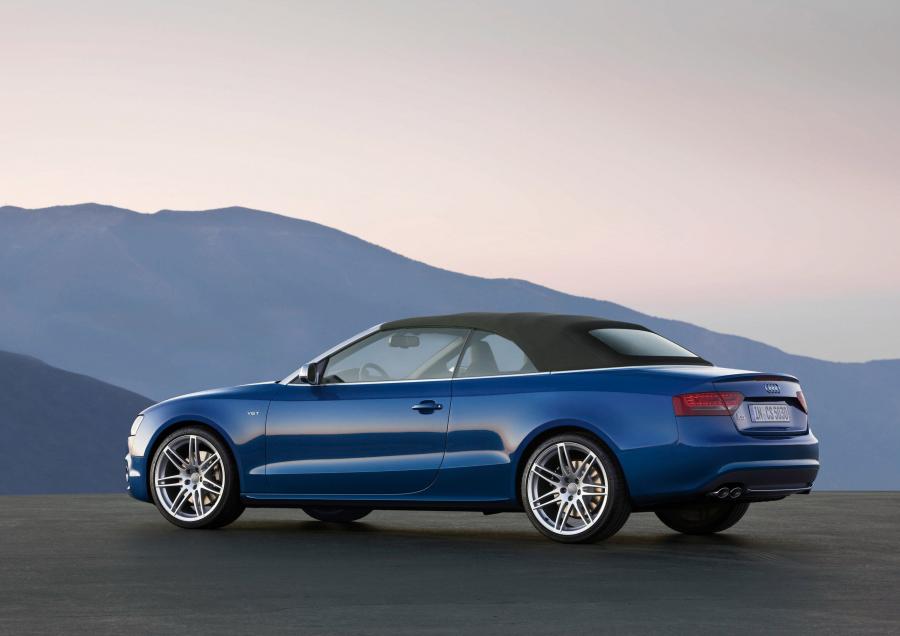  Audi S5 Cabriolet 2009 года  (фото 10 из 56)